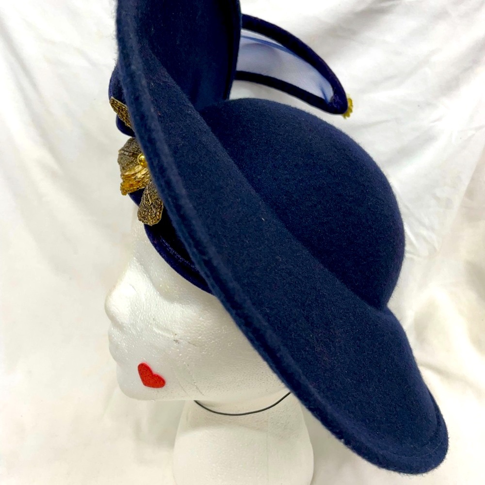 Vintage Deborah of New York sequined and beaded 60’ party hat - Picture 5 of 10